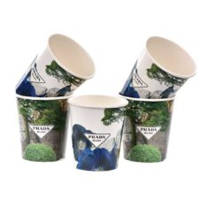 Gobelet en carton personnalisée, Custom printed paper cups, Kubki papierowe z nadrukiem indywidualnym, Pappbecher mit individuell bedruckt, Pappersmuggar med eden tryck.