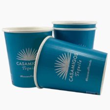 Gobelet en carton personnalisée, Custom printed paper cups, Kubki papierowe z nadrukiem indywidualnym, Pappbecher mit individuell bedruckt, Pappersmuggar med eden tryck.