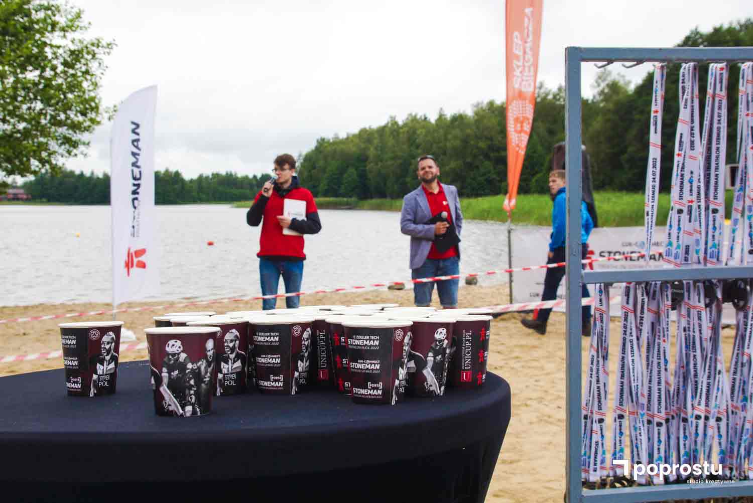 Kubki papierowe Unicup z nadrukiem Stoneman